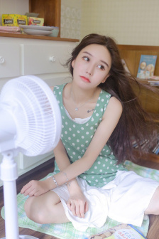 强行玷污女教师